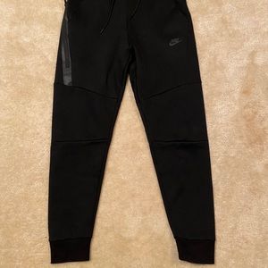 Nike Tech Fleece Joggers - Black (L)